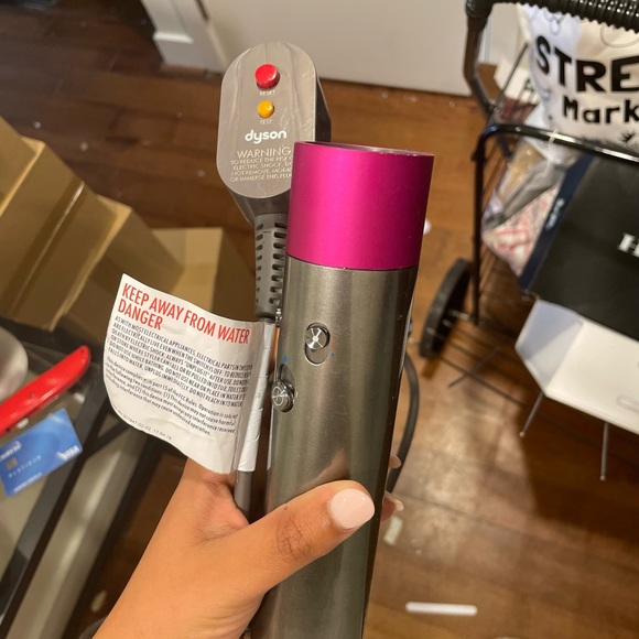 Dyson Pink HS01 Airwrap Complete Styler! W New Coanda and long barrel attachs. - Picture 6 of 16